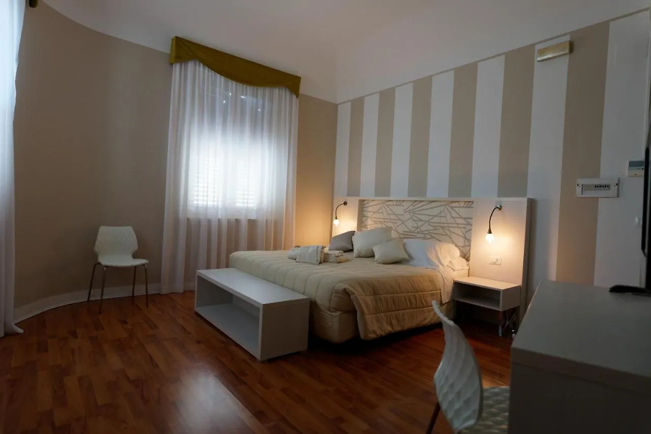 Hotel Sant'Elia Messina 3*,  Italia